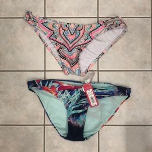 bundle of 2 bikini bottoms